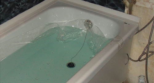 Установкой акрилового вкладыша | Красный Холм